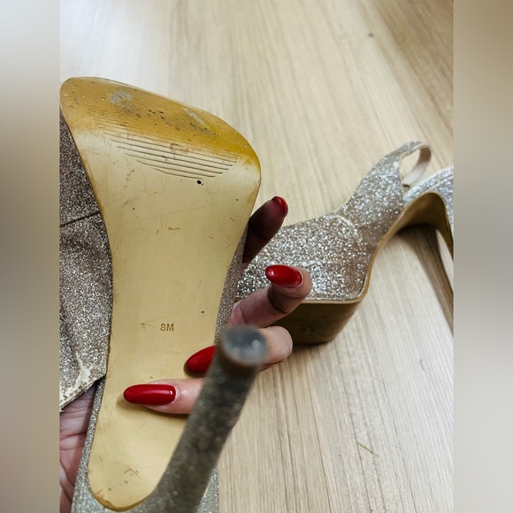 Guess Gold Peep Toe Platform Sandals Heels - Picture 5 of 9